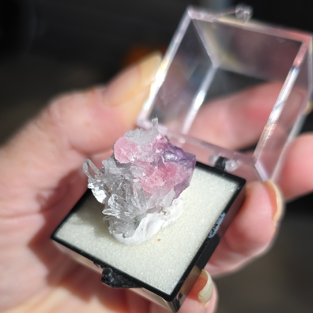 Very Rare Rhodocrocite, Purple Fluorite, And Quartz size Is Approx 1"X1¼"
